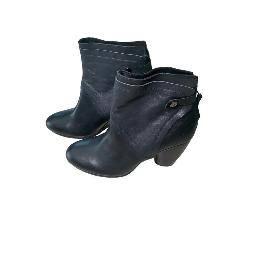 Emu‎ Australia Nepean W11136 Ankle Bootie Boots Women 9 Black Leather Block Heel